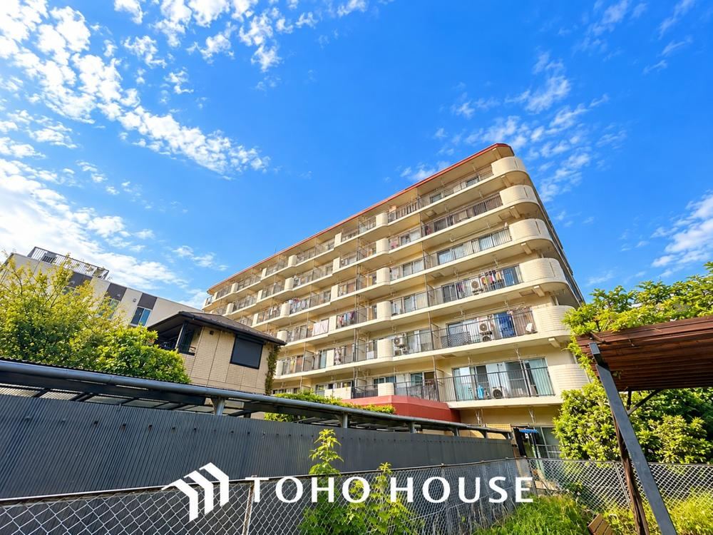 3LDK apartment in Fuchu, Tokyo - Photo 1