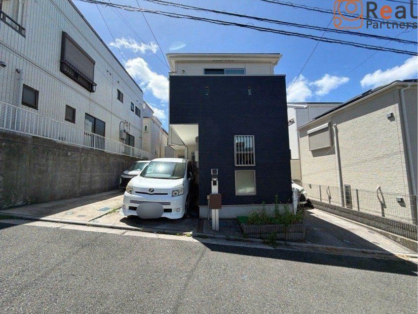 3LDK+S house in Tsurumi Ward, Yokohama, Kanagawa - Photo 1