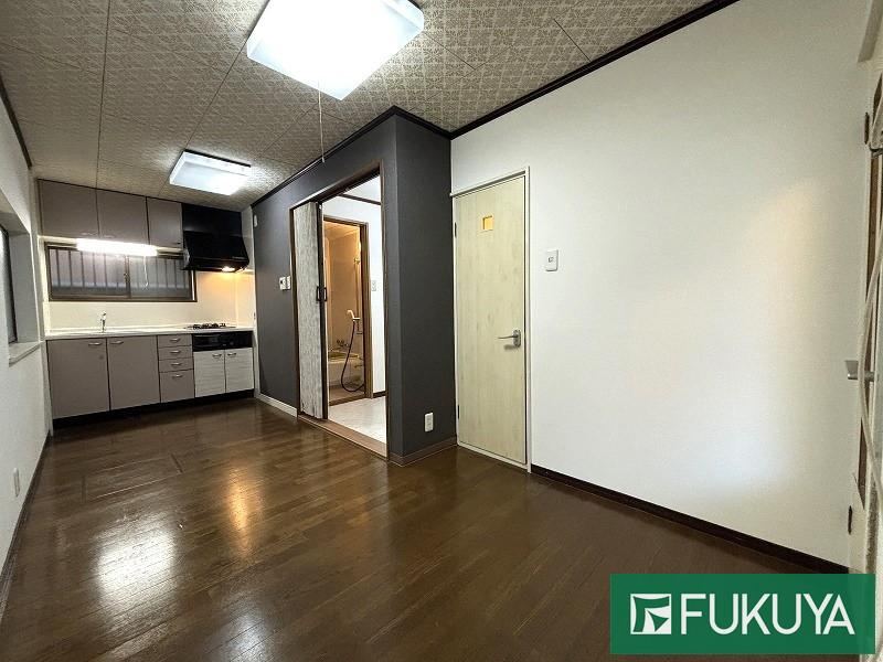 4DK house in Neyagawa, Osaka - Photo 1
