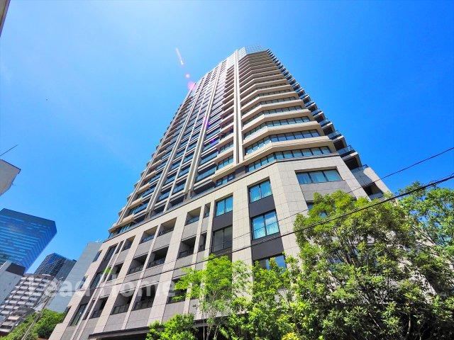 2LDK+S apartment in Shibuya Ward, Tokyo - Photo 1
