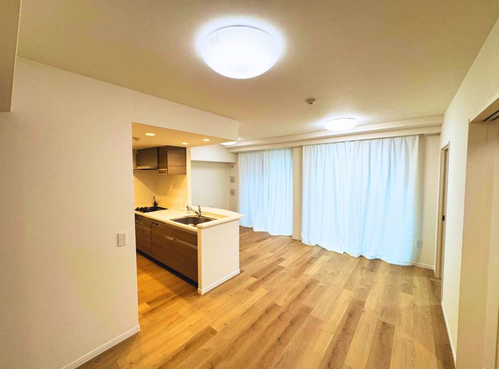 3LDK apartment in Isogo Ward, Yokohama, Kanagawa - Photo 1