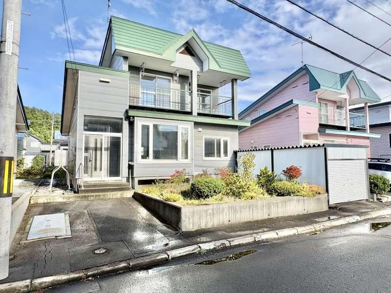 4LDK house in Asahikawa, Hokkaido - Photo 1