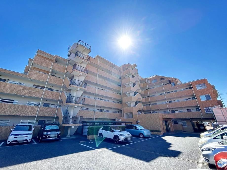 3LDK apartment in Minami Ward, Saitama - Photo 1