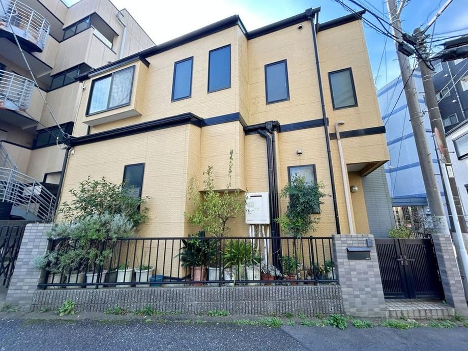4LDK house in Funabashi, Chiba - Photo 1