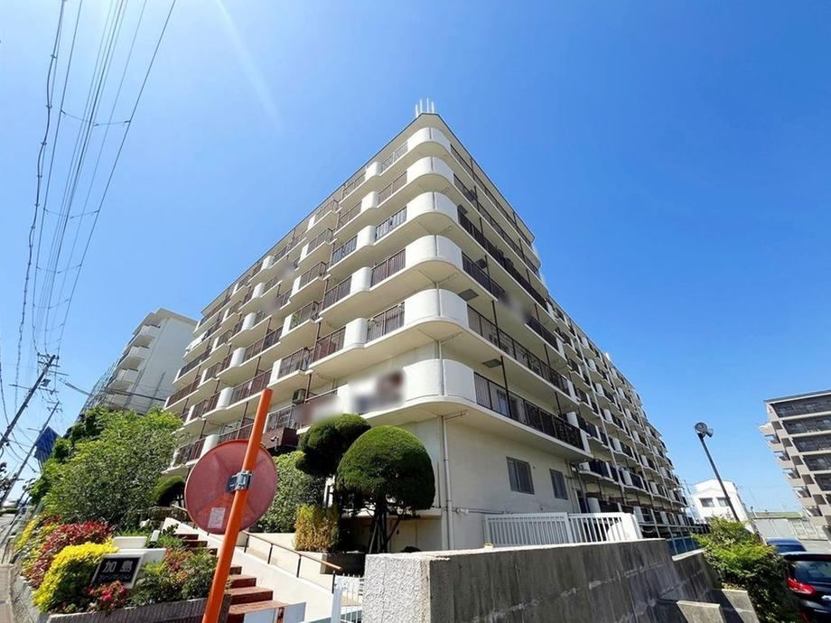 2LDK+S apartment in Yodogawa Ward, Osaka - Photo 1