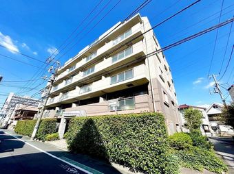 3LDK apartment in Katsushika Ward