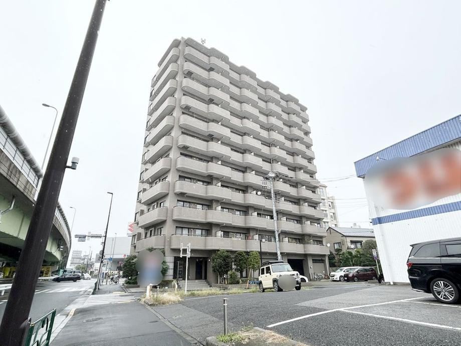 2LDK apartment in Katsushika Ward, Tokyo - Photo 1