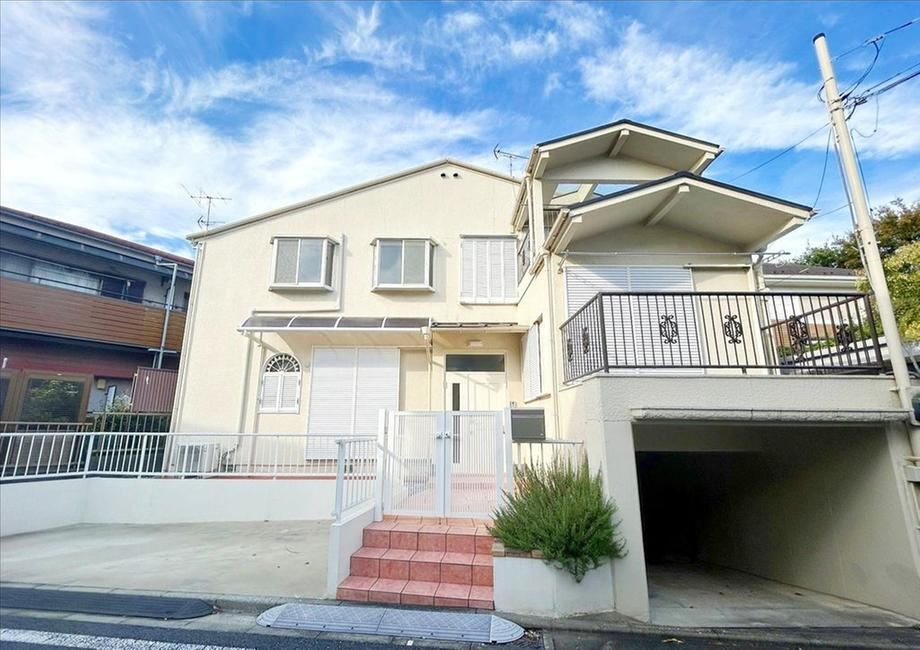 5LDK house in Setagaya Ward, Tokyo - Photo 1