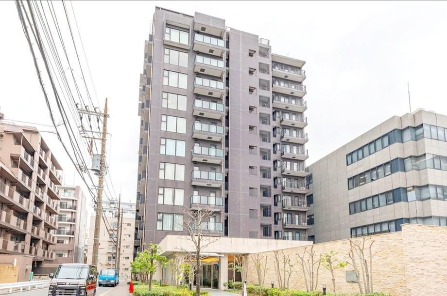 3LDK apartment in Koto Ward, Tokyo - Photo 1