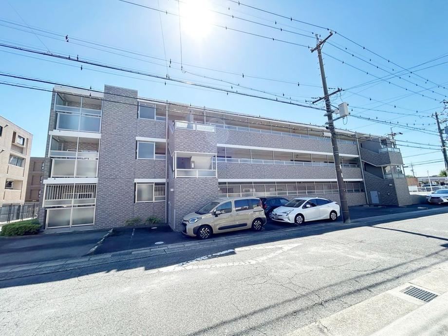 4LDK apartment in Midori Ward, Nagoya, Aichi - Photo 1
