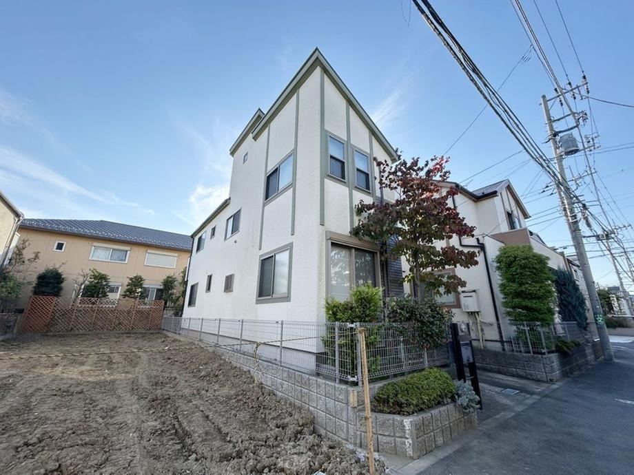 4LDK house in Setagaya Ward, Tokyo - Photo 1
