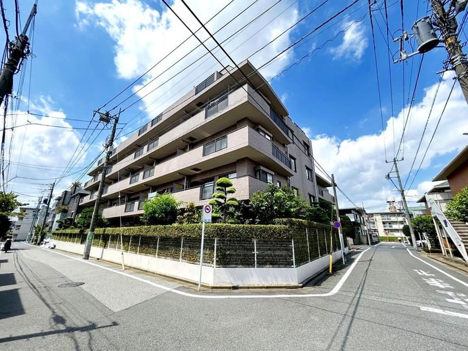 2LDK apartment in Nerima Ward, Tokyo - Photo 1