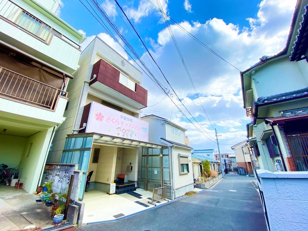 4LDK house in Takatsuki, Osaka - Photo 1
