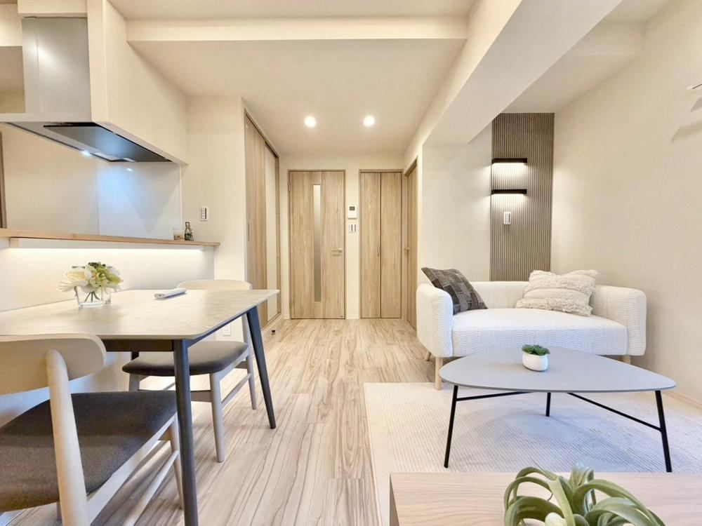 1LDK apartment in Shinjuku Ward, Tokyo - Photo 1