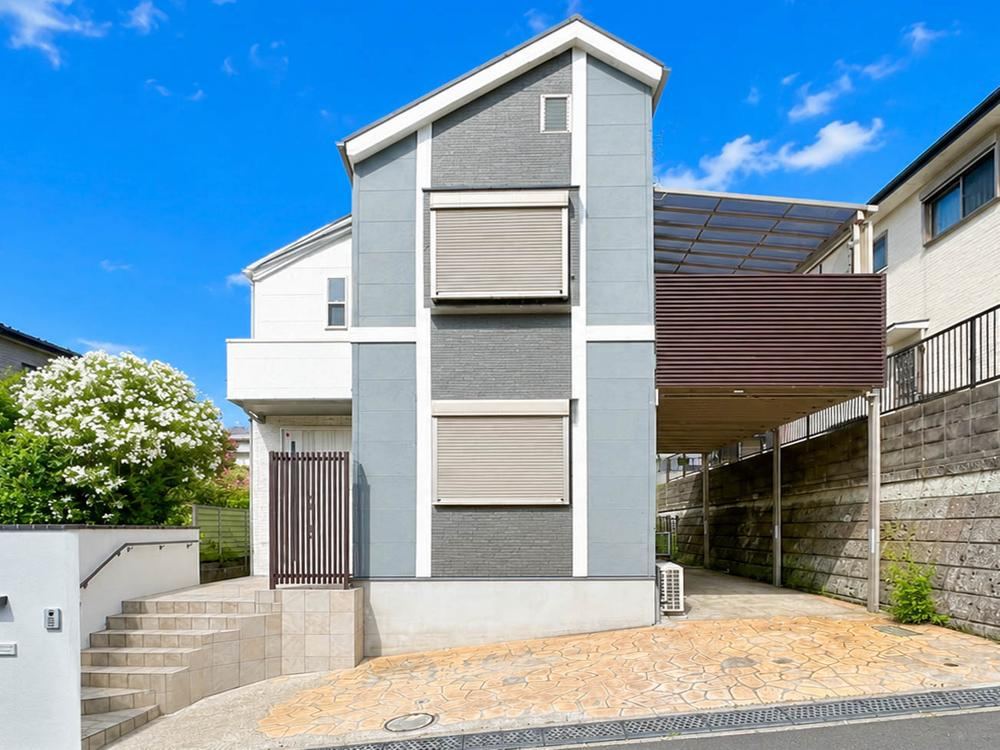 4LDK house in Isogo Ward, Yokohama, Kanagawa - Photo 1