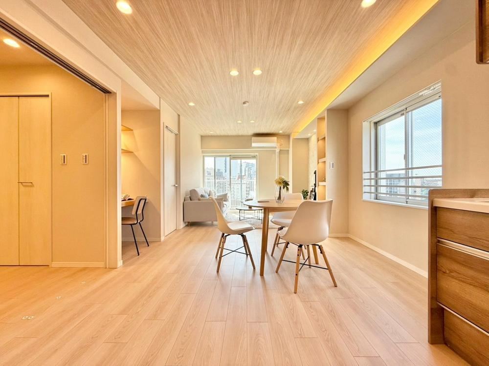2LDK apartment in Shibuya Ward, Tokyo - Photo 1