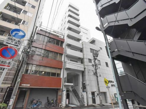 1LDK+S apartment in Chuo Ward, Tokyo - Photo 1