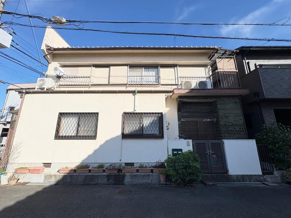 4DK house in Daito, Osaka - Photo 1