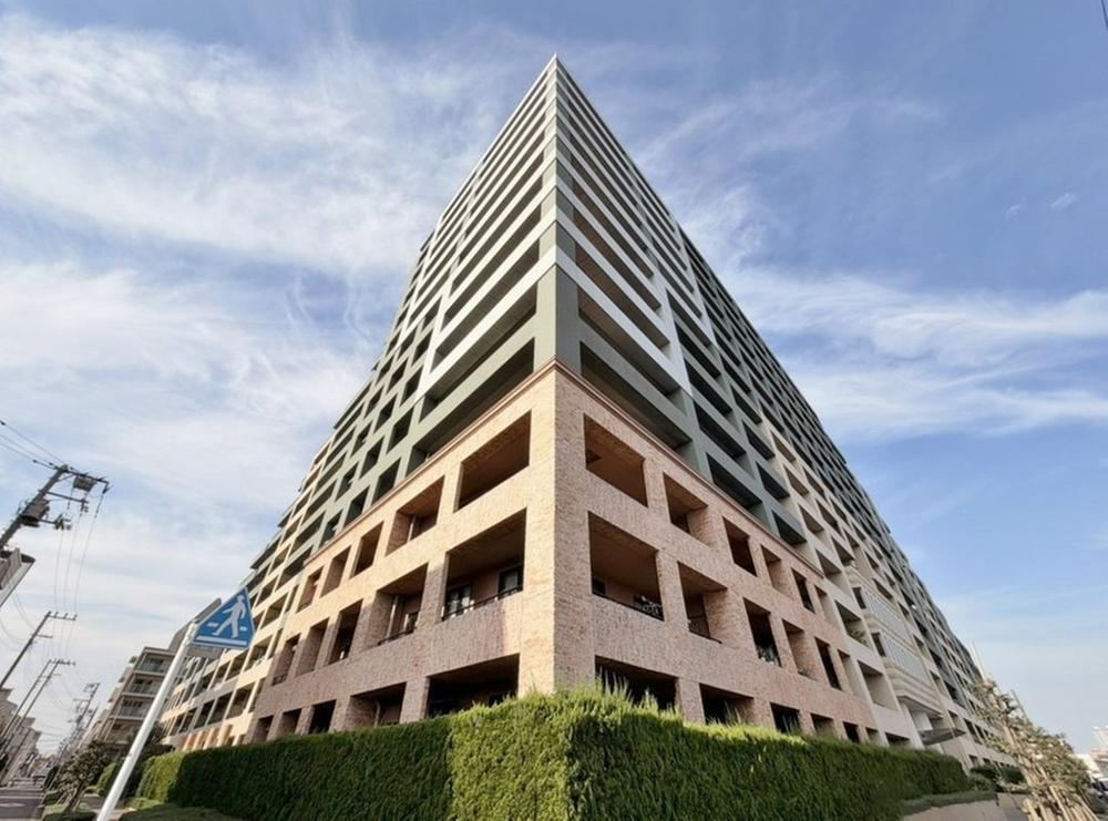 3LDK apartment in Katsushika Ward, Tokyo - Photo 1