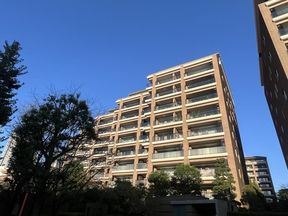 1LDK apartment in Shibuya Ward, Tokyo - Photo 1