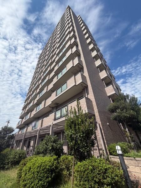 3LDK apartment in Hirano Ward, Osaka - Photo 1