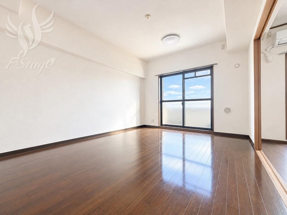 2LDK apartment in Chuo Ward, Chiba - Photo 1