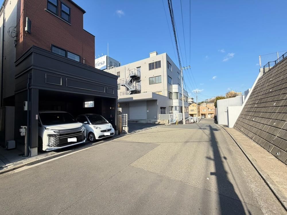 4LDK house in Aoba Ward, Yokohama, Kanagawa - Photo 1