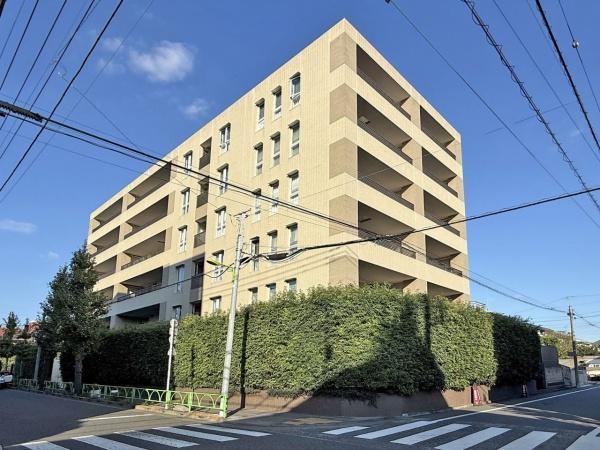 3LDK apartment in Setagaya Ward, Tokyo - Photo 1