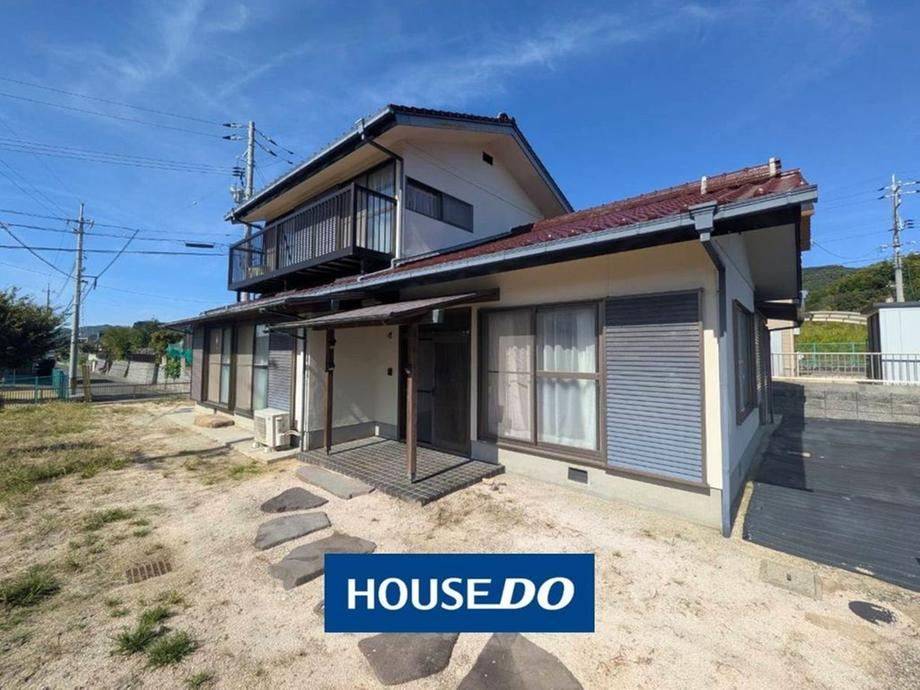 5LDK house in Hikari, Yamaguchi - Photo 1