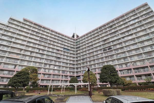 2DK apartment in Adachi Ward, Tokyo - Photo 1