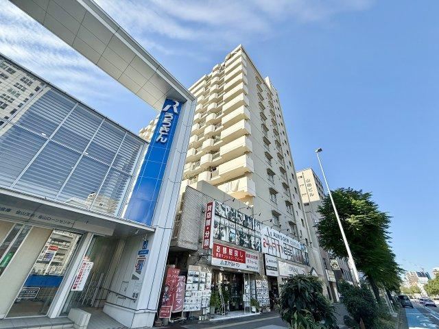 3LDK+S apartment in Naka Ward, Nagoya, Aichi - Photo 1