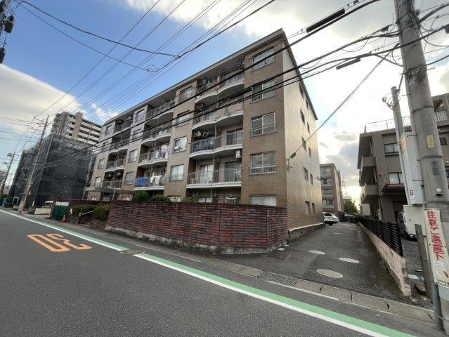 3DK apartment in Chuo Ward, Saitama - Photo 1