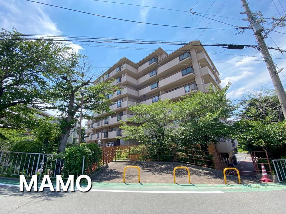 3LDK apartment in Suita, Osaka - Photo 1