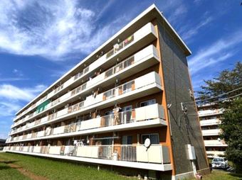 2LDK apartment in Mihama Ward
