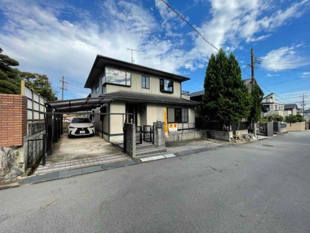5LDK house in Yamatokoriyama, Nara - Photo 1