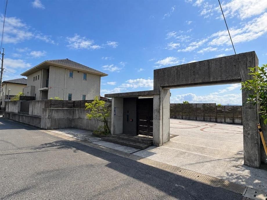 4LDK+2S house in Yukuhashi, Fukuoka - Photo 1