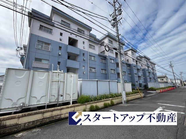 3LDK apartment in Ichinomiya, Aichi - Photo 1