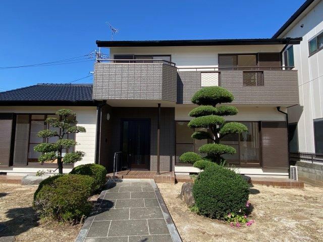 4LDK house in Sakaide, Kagawa - Photo 1