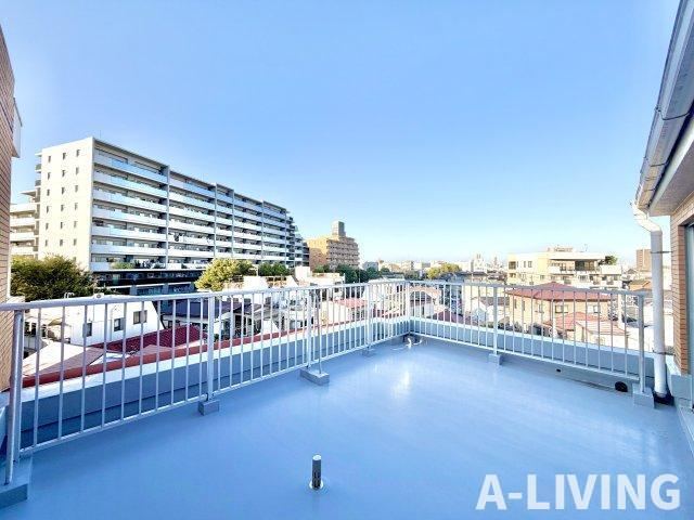 4LDK+S apartment in Edogawa Ward, Tokyo - Photo 1