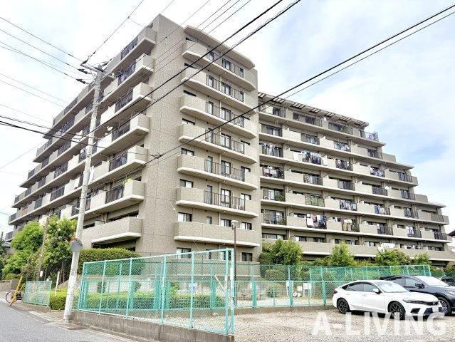 3LDK apartment in Funabashi, Chiba - Photo 1