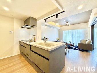 3LDK apartment in Mihama Ward