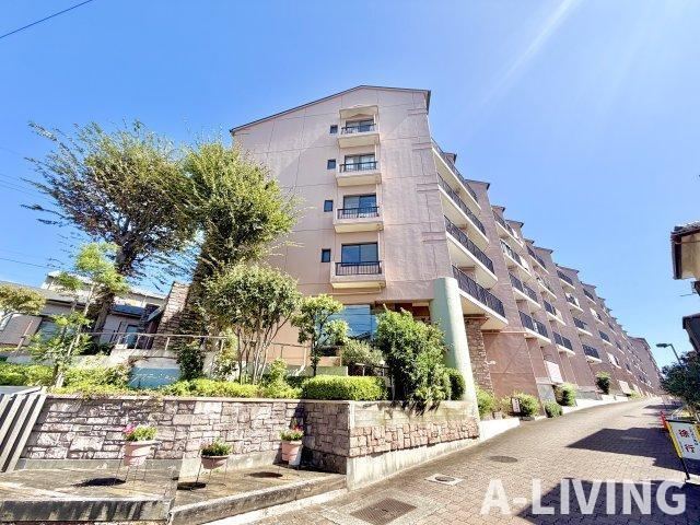 3LDK apartment in Funabashi, Chiba - Photo 1