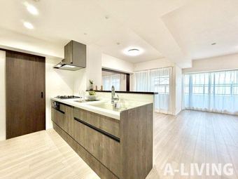 4LDK apartment in Mihama Ward, Chiba City