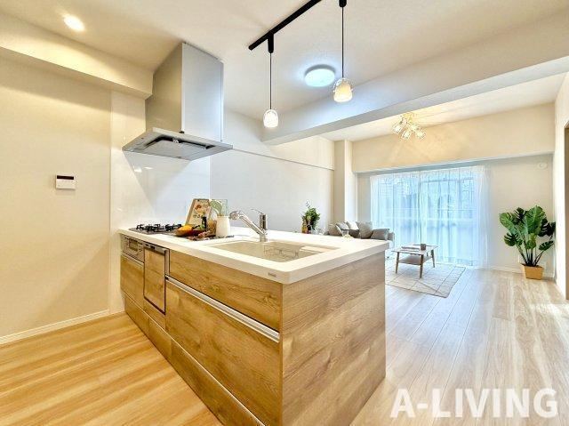 2LDK+S apartment in Matsudo, Chiba - Photo 1