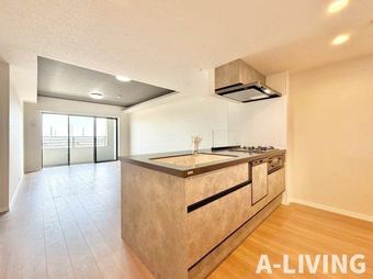 3LDK apartment in Chuo Ward, Chiba City