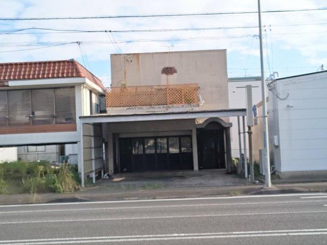 4LDK house in Suruga Ward, Shizuoka - Photo 1