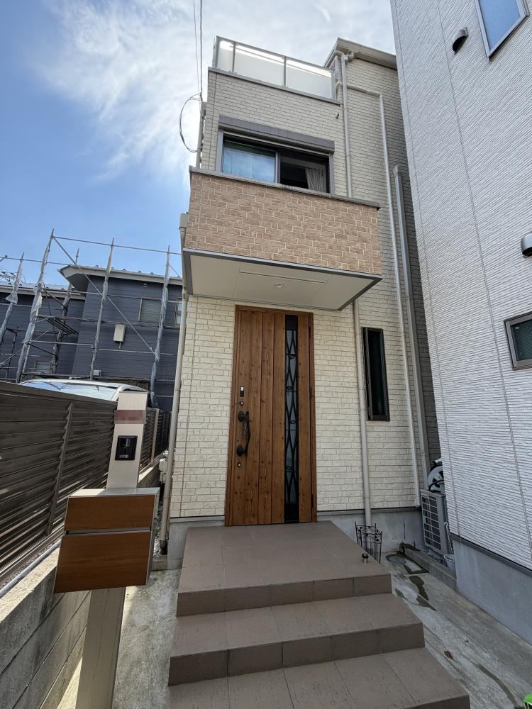 2LDK+S house in Minami Ward, Yokohama, Kanagawa - Photo 1