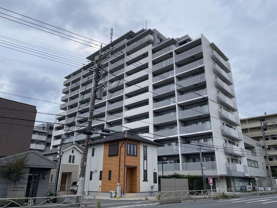 4LDK apartment in Fuchu, Tokyo - Photo 1