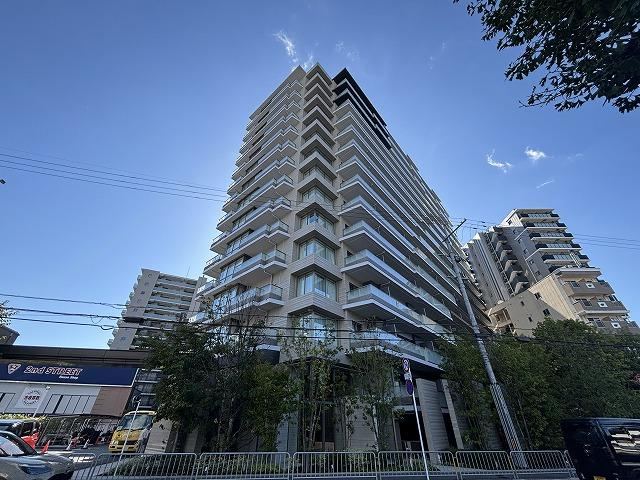 3LDK apartment in Otsu, Shiga - Photo 1