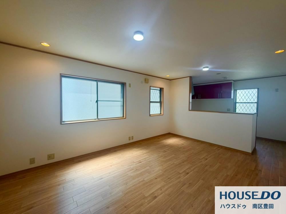 4LDK house in Naka Ward, Sakai, Osaka - Photo 1